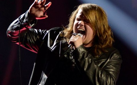 Caleb Johnson sings on American Idol 2014