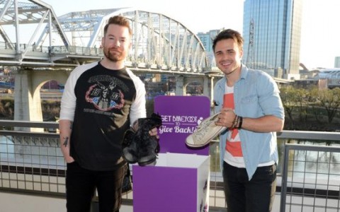 David Cook and Kris Allen donate their shoes for Soles4Souls at the Barefoot Wine & Bubbly sponsored charity concert 