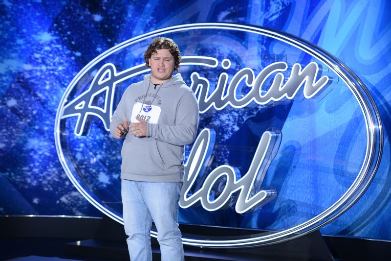 Zach Johnson performs on American Idol 2015