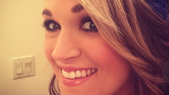 Carrie Underwood smiles for her fans - Source: Instagram