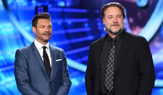 Ryan Seacrest with guest Russell Crowe on American Idol 2015
