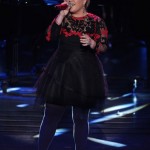 Kelly Clarkson performs on AMERICAN IDOL XIV - 02