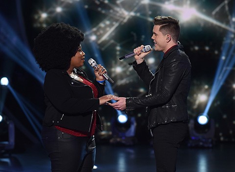   La'Porsha Renae and Trent Harmon perform on American Idol 2016. (Fox)