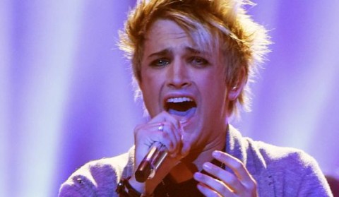 Dalton Rapattoni performs on American Idol 2016