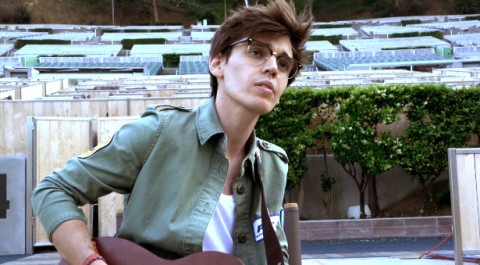 American Idol's MacKenzie Bourg performs "Roses" in new music video.