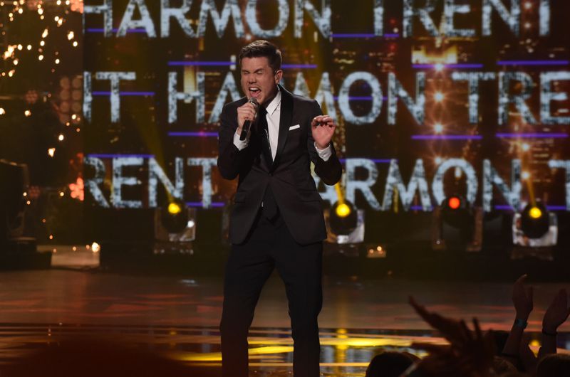 Trent Harmon crowned winner of American Idol 2016 – 01