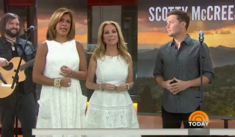 Scotty McCreery sings on TODAY Show