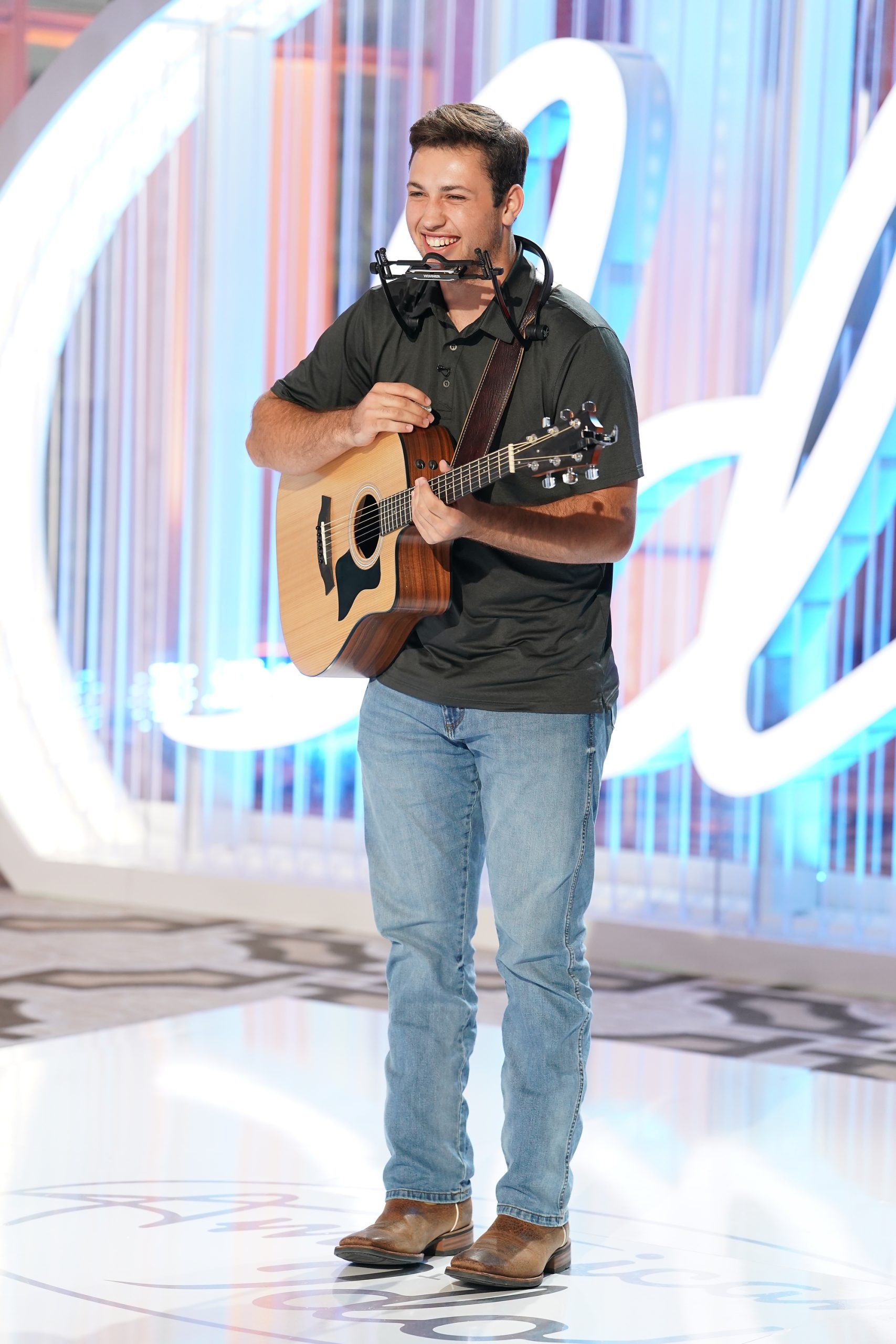 OWEN ECKHARDT on American Idol 2023