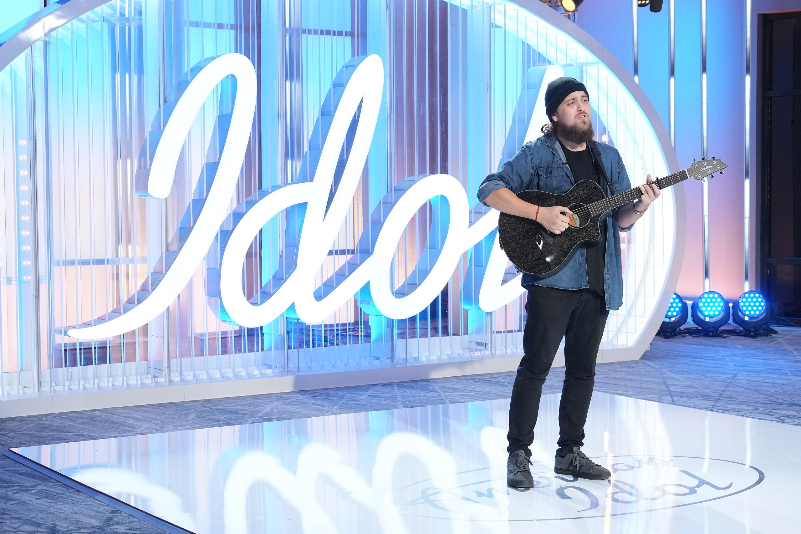 OLIVER STEELE on American Idol