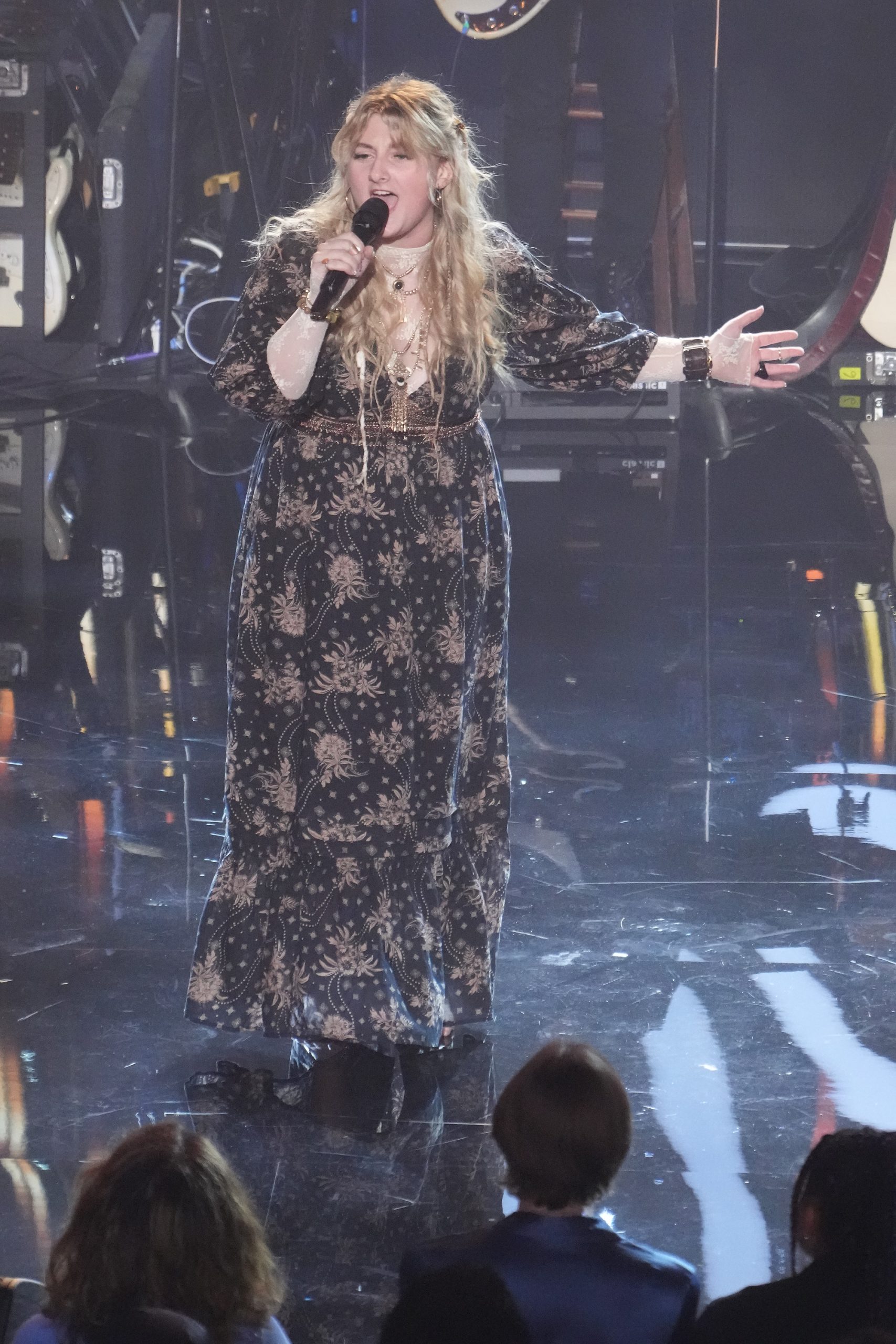 MIKENLEY BROWN on American Idol